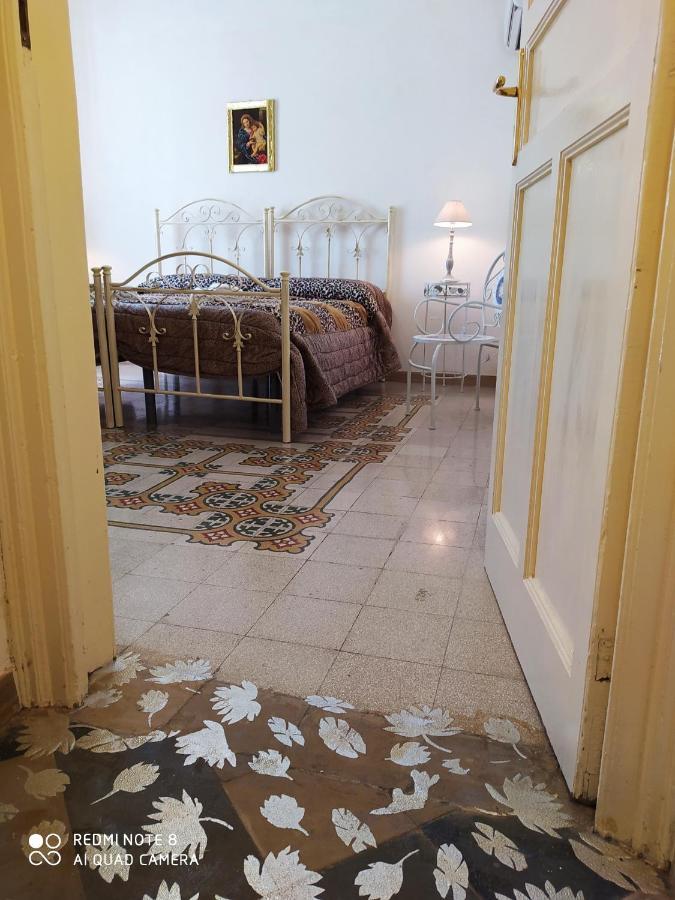 Agli Antichi Quartieri Apartments & Room Алькамо Екстер'єр фото