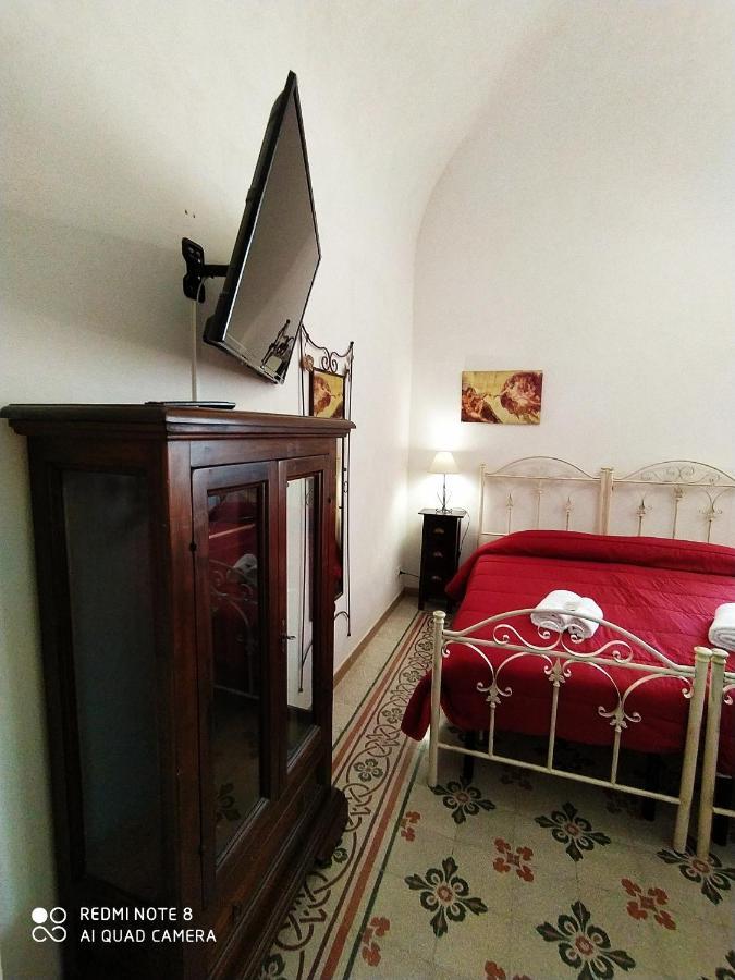 Agli Antichi Quartieri Apartments & Room Алькамо Екстер'єр фото